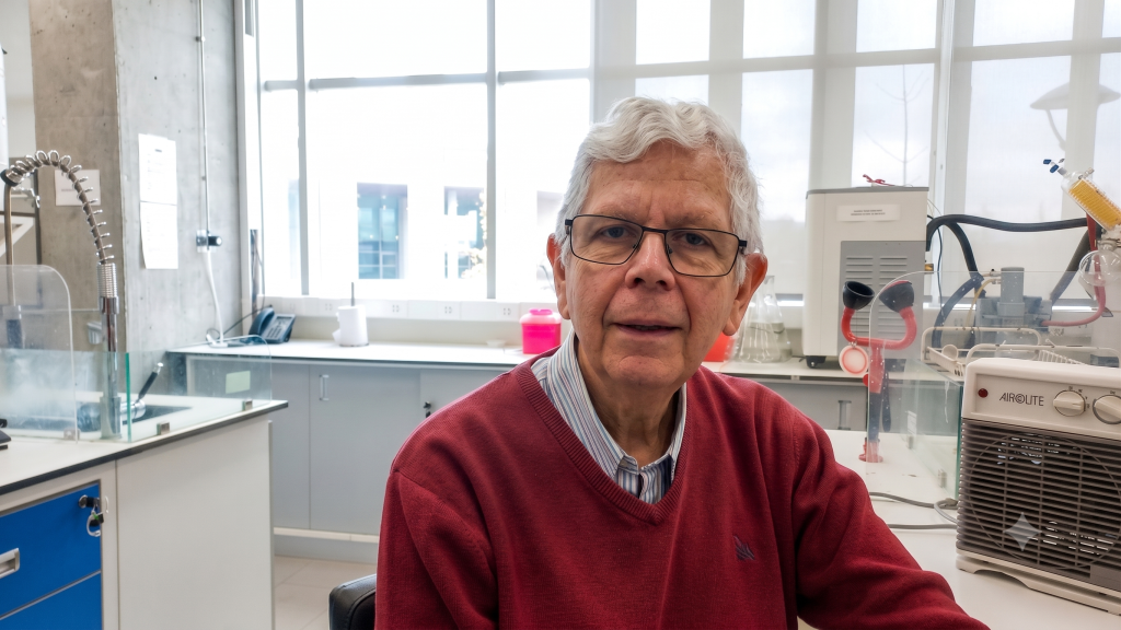 Liderando la ciencia en Chile: La mirada del Dr. Schmeda del Instituto de Química de Recursos Naturales
